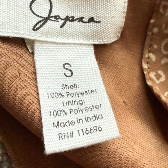 Japna Dress Animal print Small, there is a tie for the front flowy, underlay - Picture 9 of 10